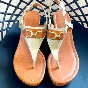 Tommy Hilfiger Platform Sandals Women Sz 7.5 Tan/ Gold Preppy